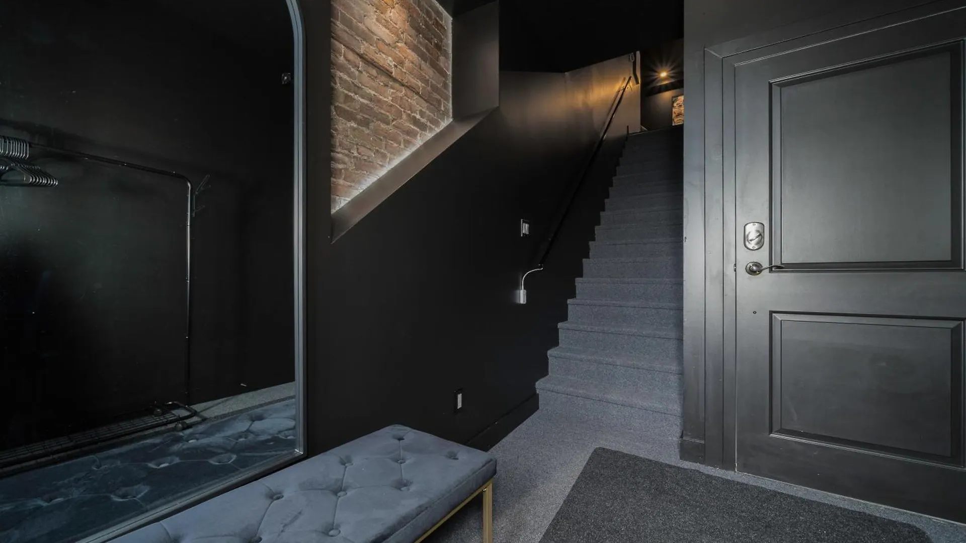 Apartment Deluxe Penthouse / / 2 In 1 Downtown Quebec City