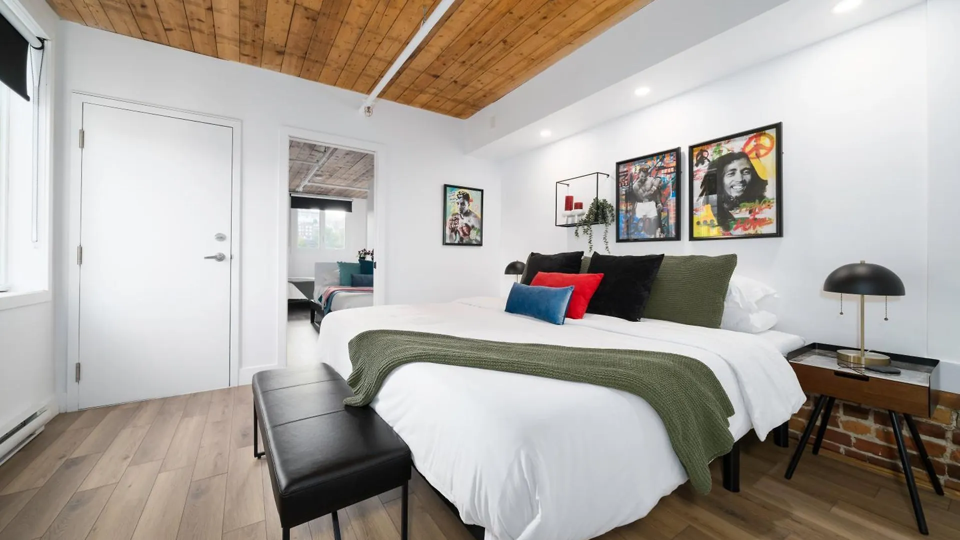 Deluxe Penthouse / / 2 In 1 Downtown Quebec City Apartment