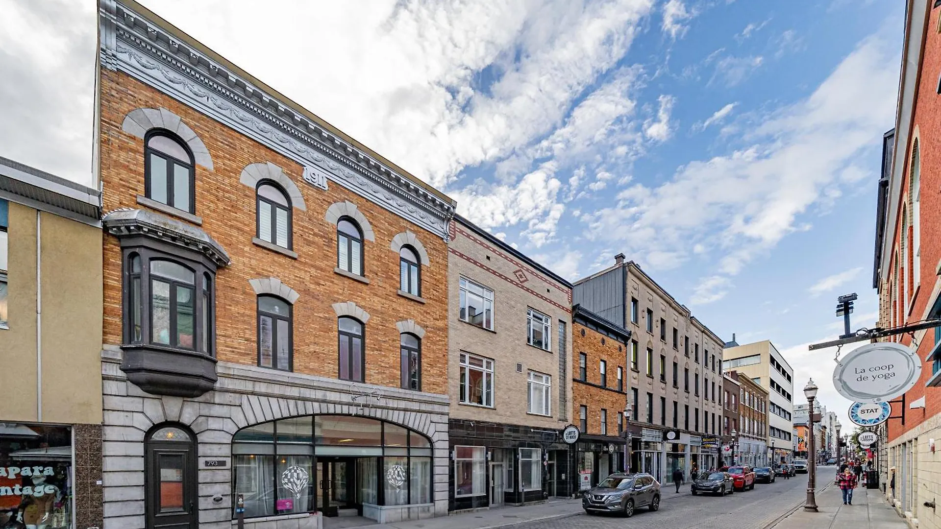 Deluxe Penthouse / / 2 In 1 Downtown Quebec City Apartment